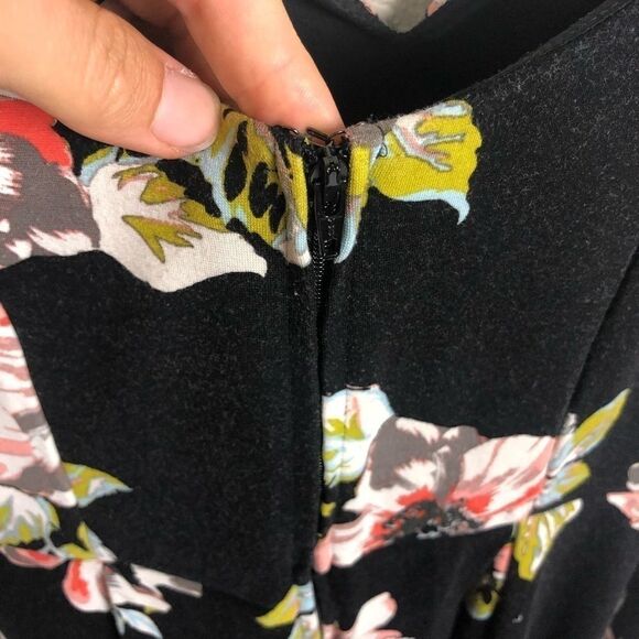 TORRID Floral Print Ponte‎ Pleated Skater Dress - Picture 10 of 12